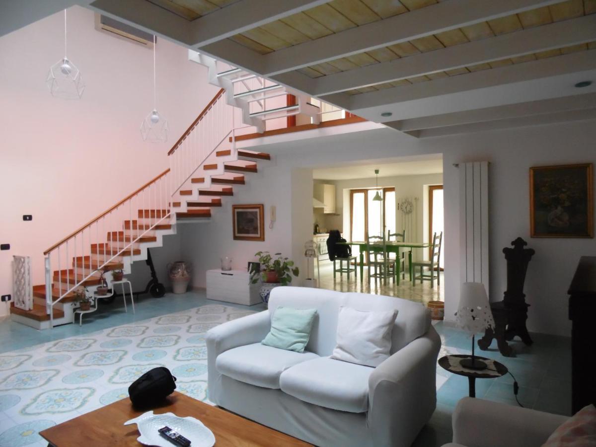 A Casa Di Monica Apartment Pozzuoli Exterior photo